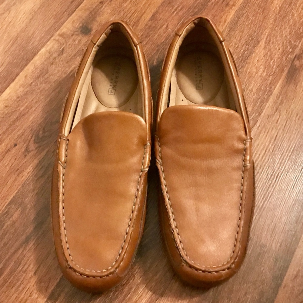 Men’s slip on sperrys